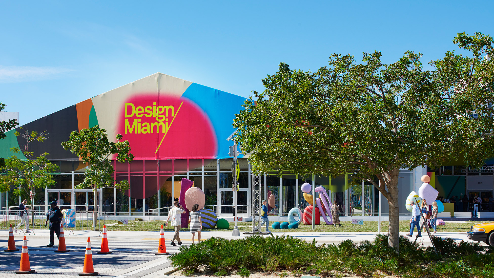 A Guide To All The Installations & Exhibits Coming To Miami Design