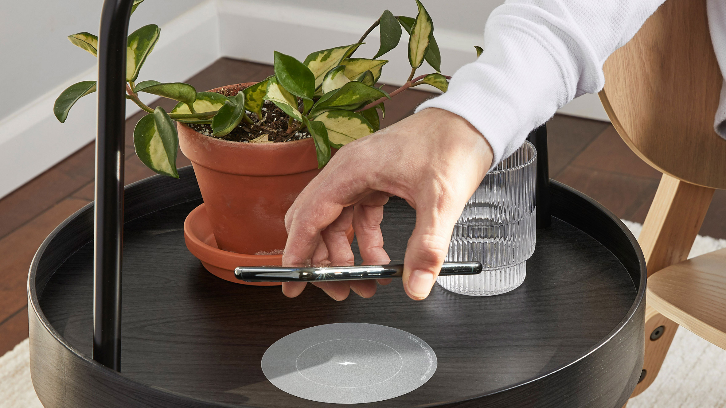 Ten functional products and furniture for office spaces - Vimarsana News