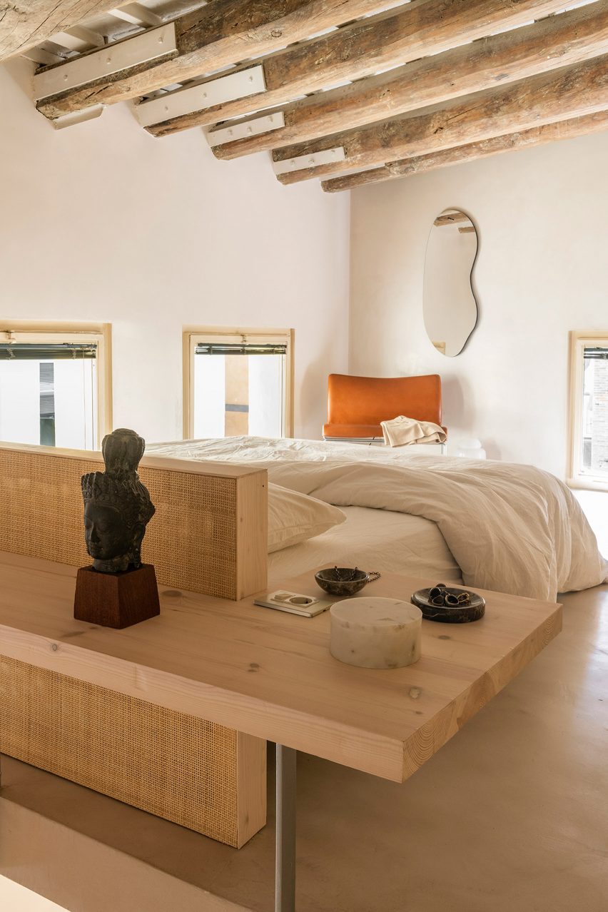 Интерьер спальни в квартире от Colombo and Serboli Architecture