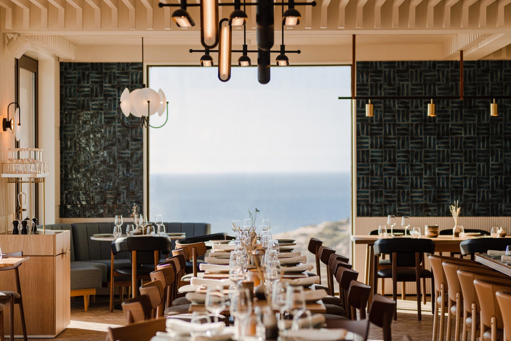 Athos Ericeira Hotel em Portugal desenhado por Asted e Petra Silva