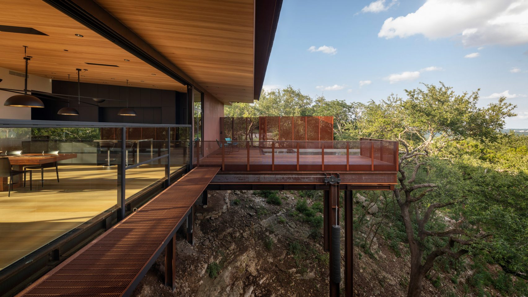 Curated visual reference: Olson Kundig Unveils Austin Home With Cantilevered Walkways Photo Inspiration