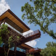 Olson Kundig unveils Austin home with cantilevered walkways