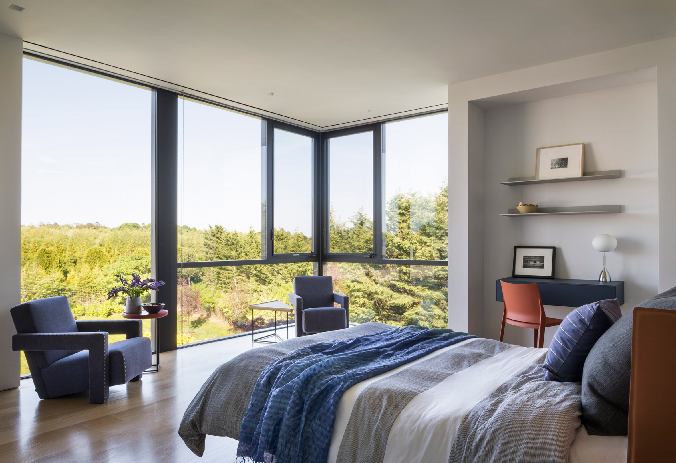 Bedroom of Hamptons house by Jenny Peysin Architecture