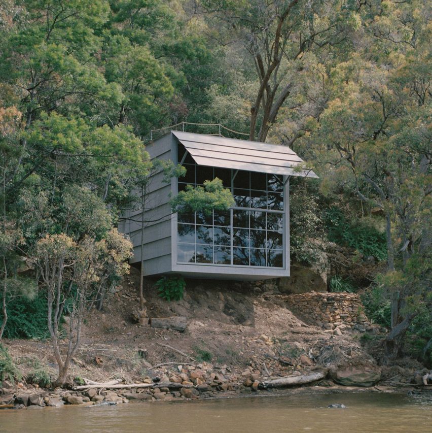 Image of Marramarra Shack peering over a body of water