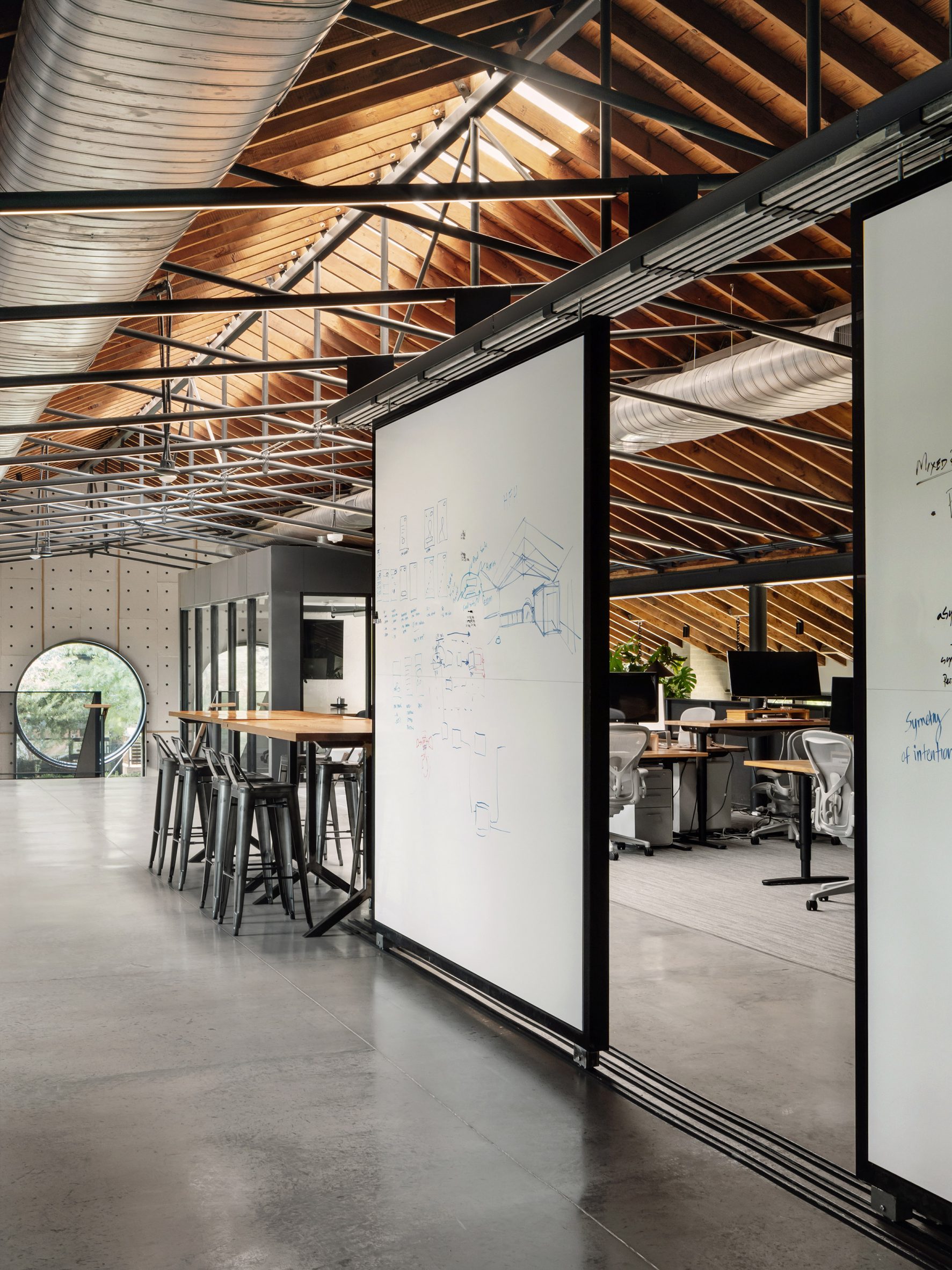 Greater Goods Coffee / Michael Hsu Office of Architecture