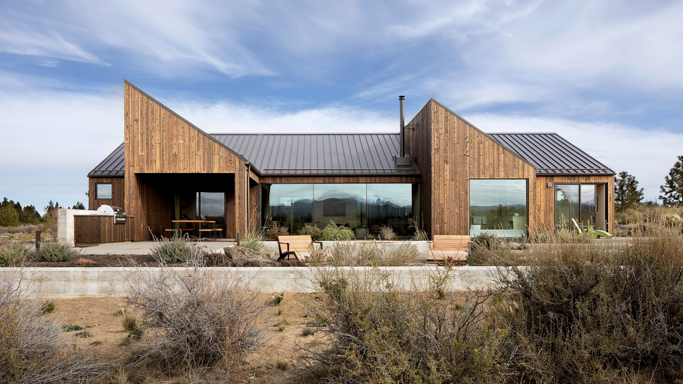 Mork-Ulnes completes eight-sided cabin in Oregon desert - Vimarsana News