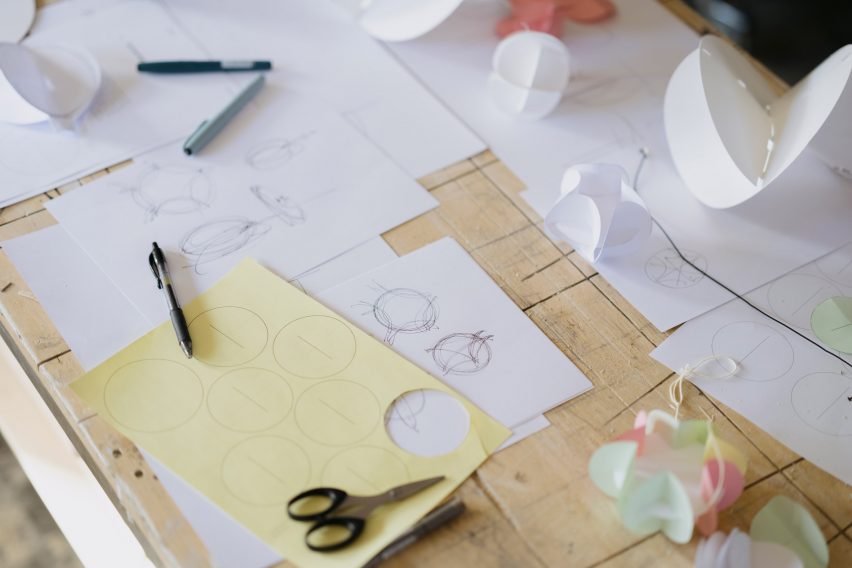 Paper stars in the design process