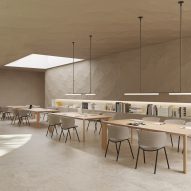 Foro table by John Pawson for Viccarbe