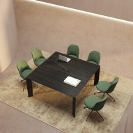 Foro table by Viccarbe
