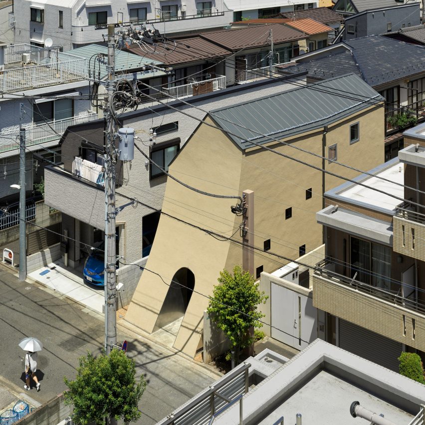Вид с воздуха на Дом японского художника манги от Тана Яманучи и AWGL
