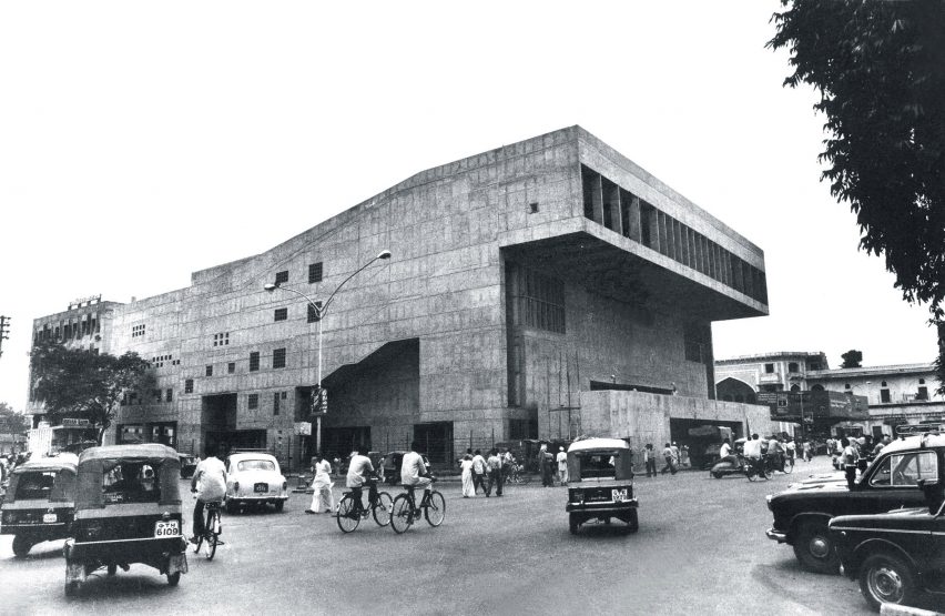 Premabhai Hall od Balkrishna Doshi