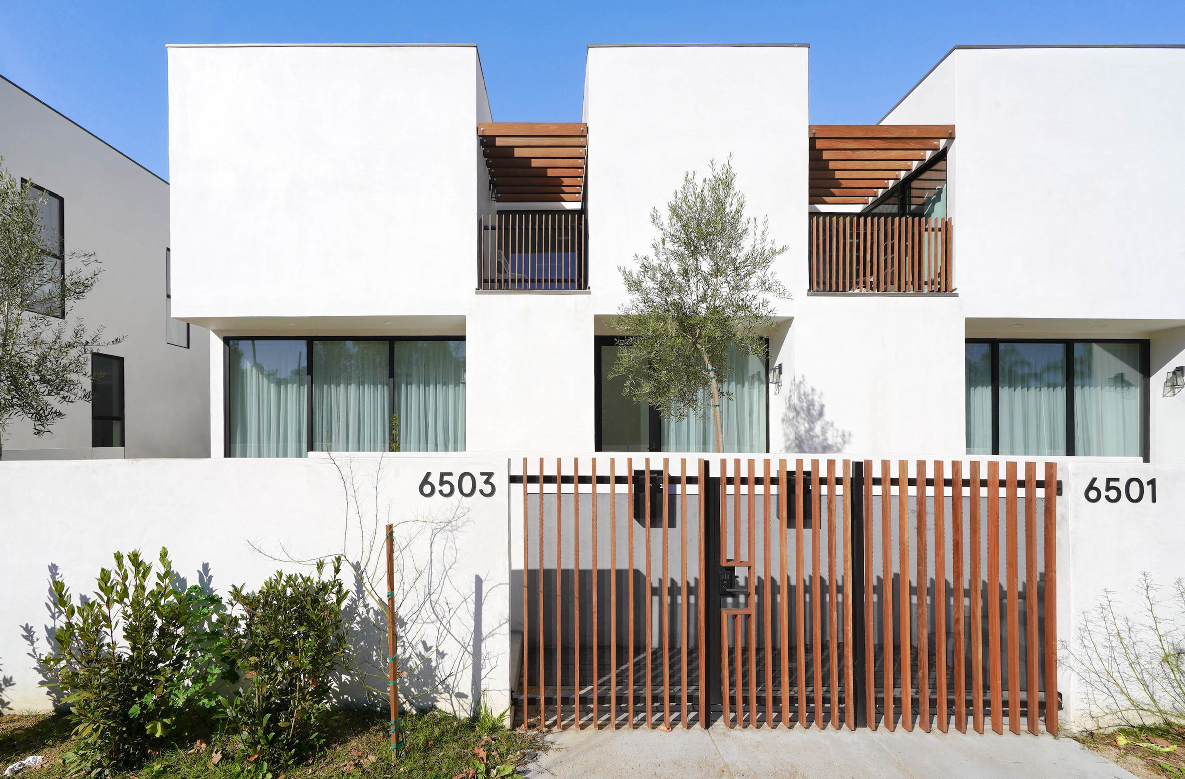 Common Melrose housing block in Los Angeles by Bittoni Architects