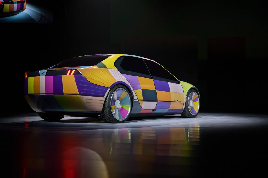 El coche que cambia de color de BMW en el CES