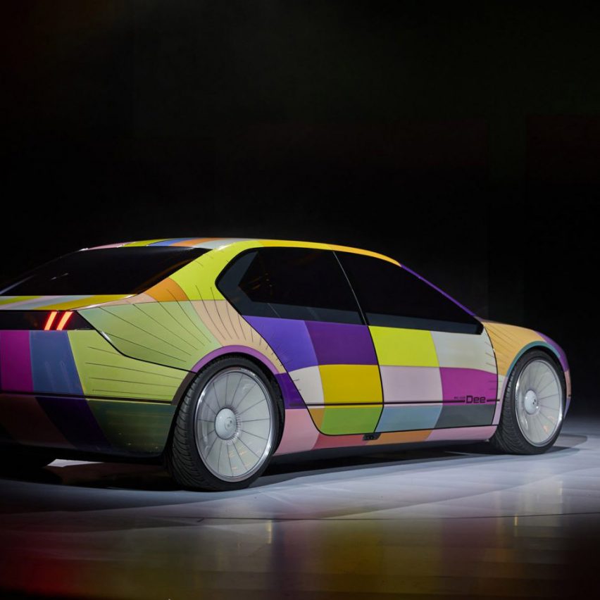 Colour-changing car by BMW