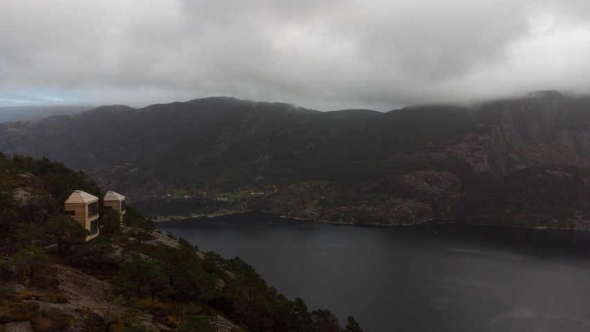 Chatky s výhledem na Lysefjorden