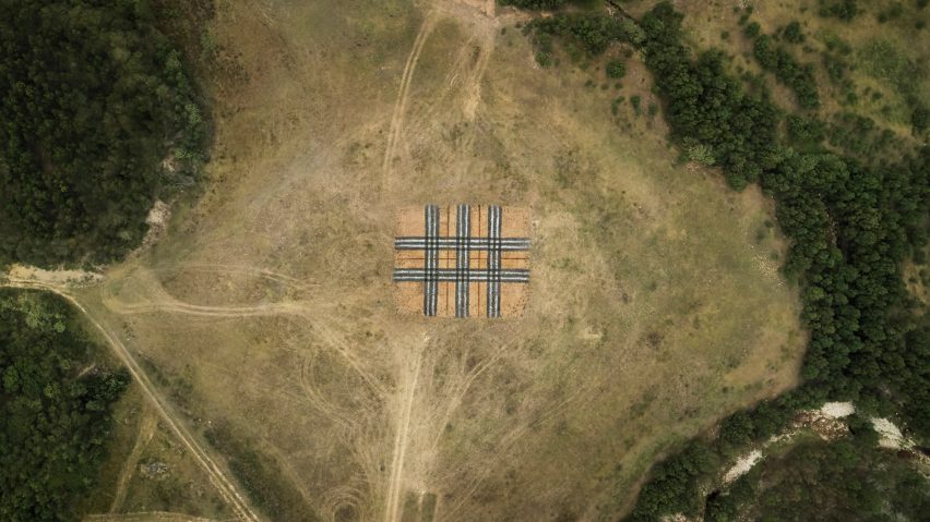 Rectilinear diamond pattern placed in hay in South Africa