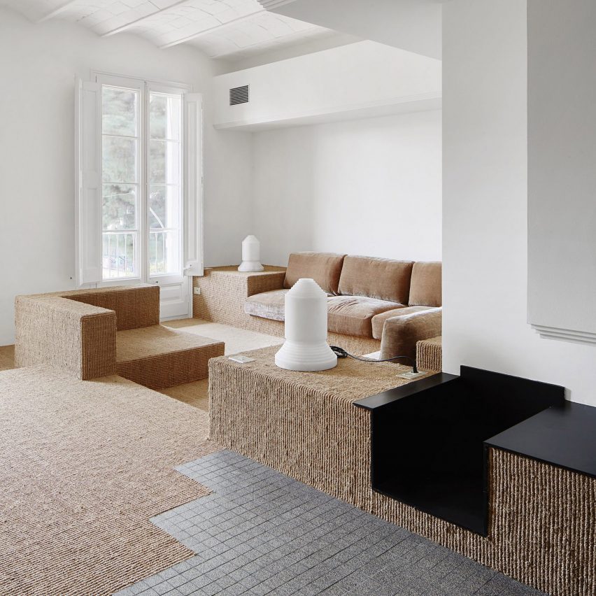 Living room with sisal carpet