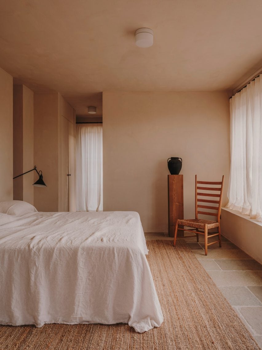 Interior de Casa Maiora por Studio Andrew Trotter en Puglia