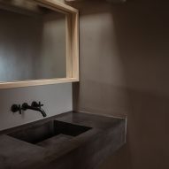 Bathroom basin, Casa Tres Árboles in Valle de Bravo by Direccion