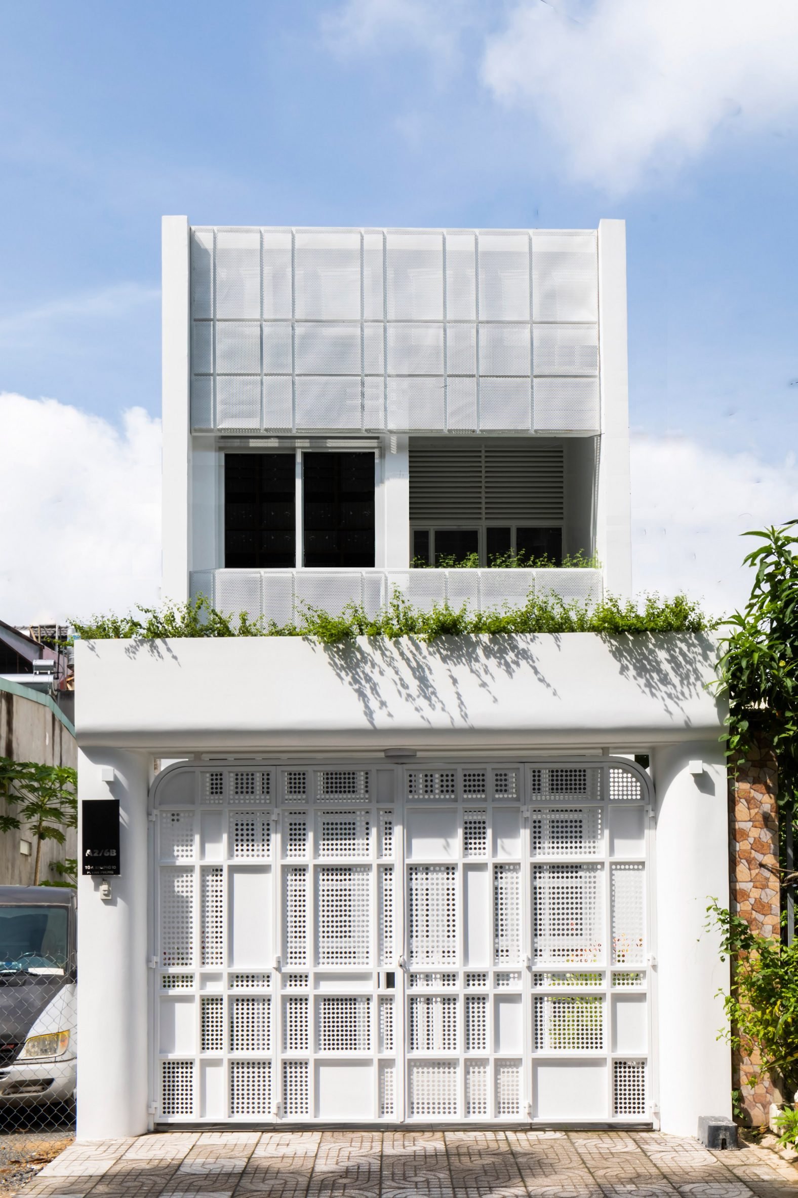 Front elevation of J House in Vietnam