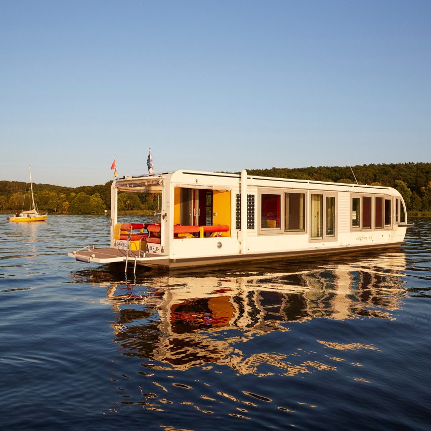 Crossboundaries converts houseboat into tiny solar-powered home