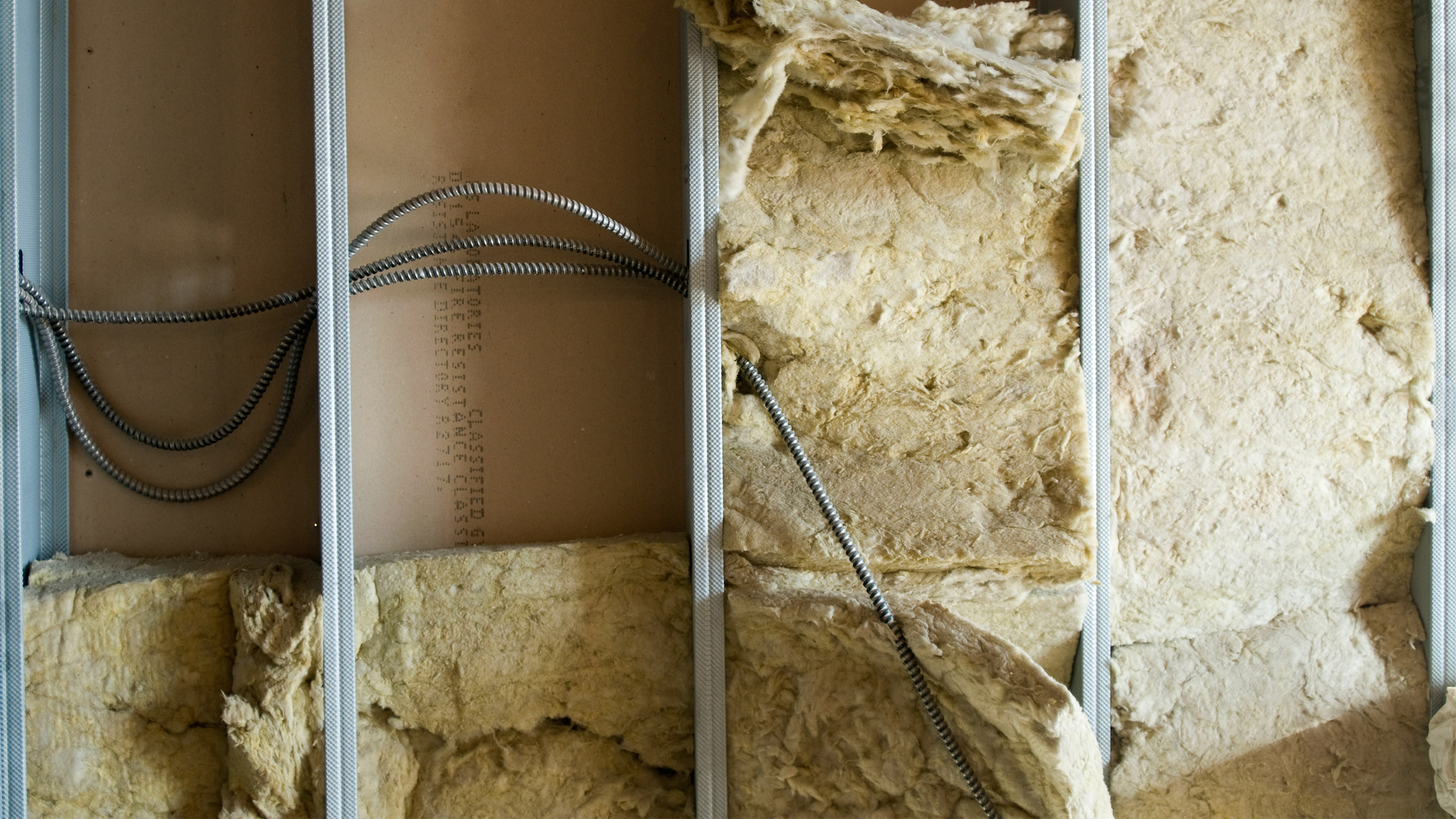 Picture of insulation in a building framework by Jupiter Images illustrating story about Cambridge insulation study