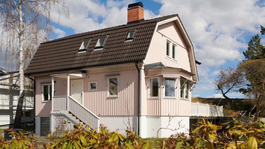 Exterior image of The Pink Villa