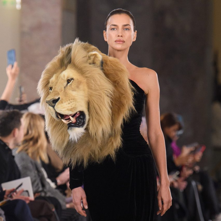 Photo of Irina Shayk wearing a lions head at Schiaparreli