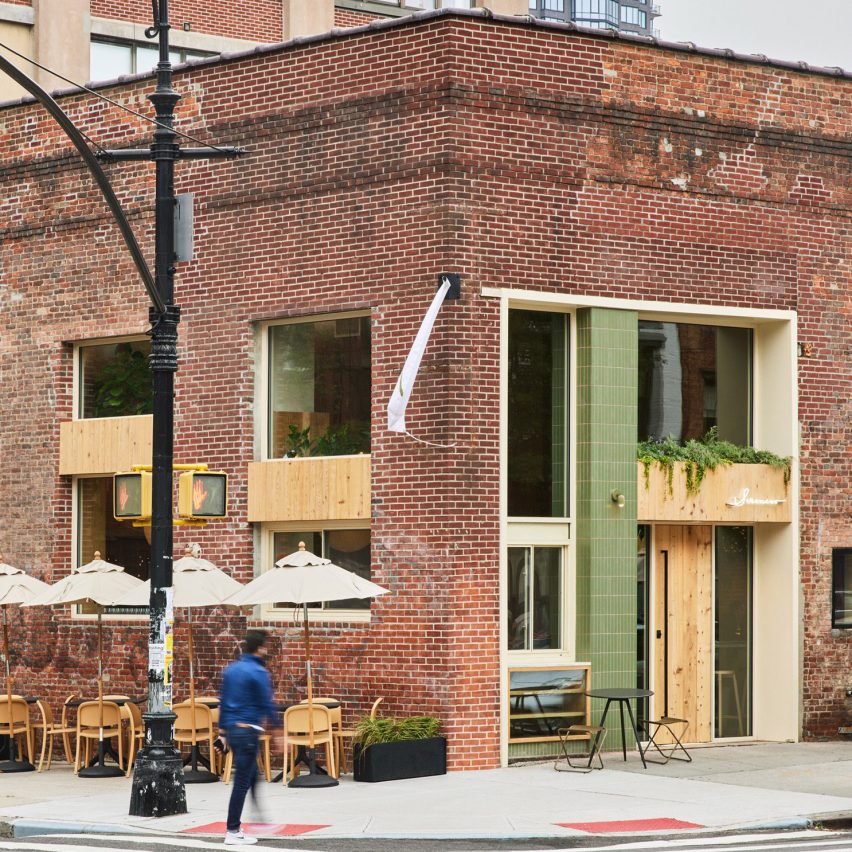 Red bricked restaurant based in New York
