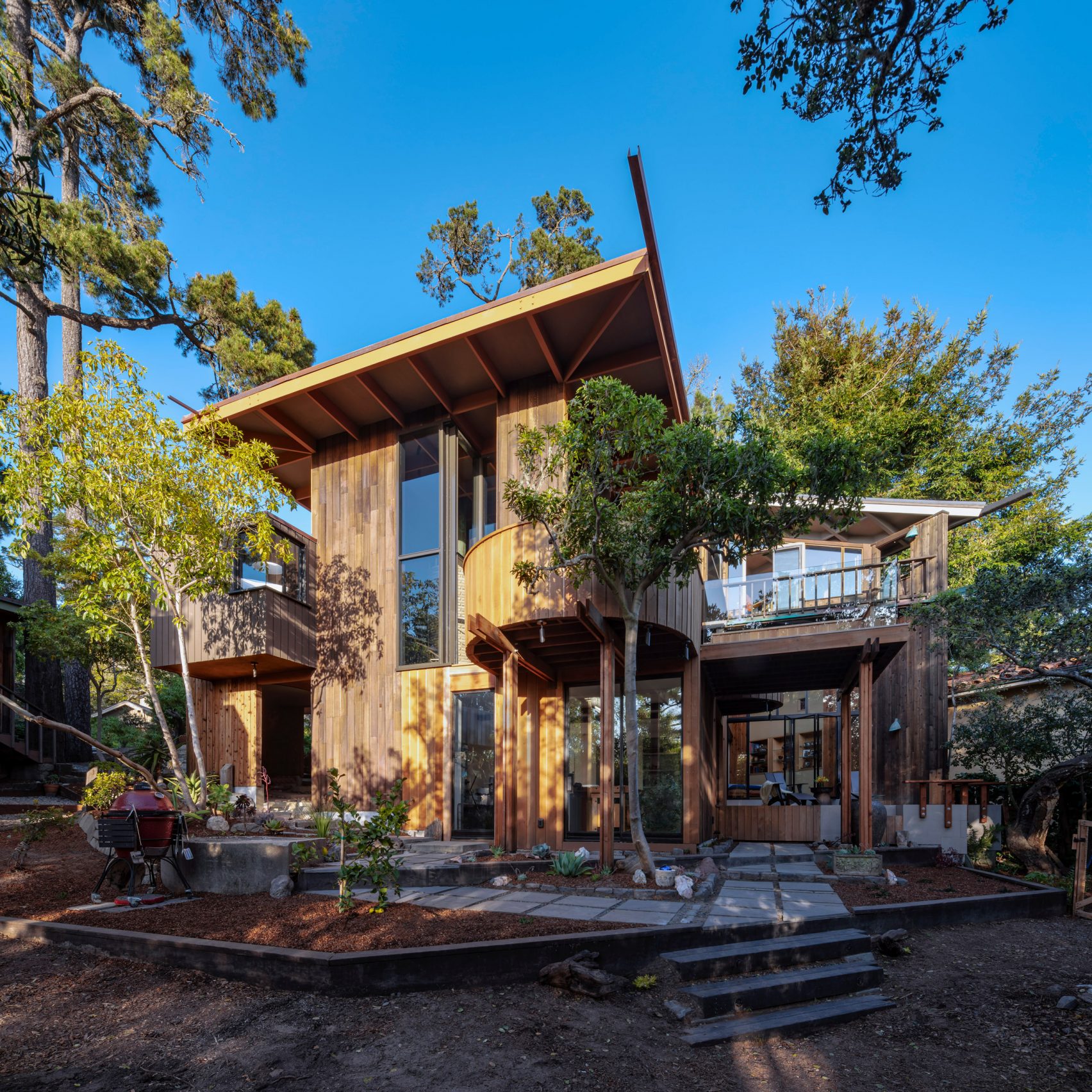 Ome Dezin Restores 1960s California Residence By A Quincy Jones