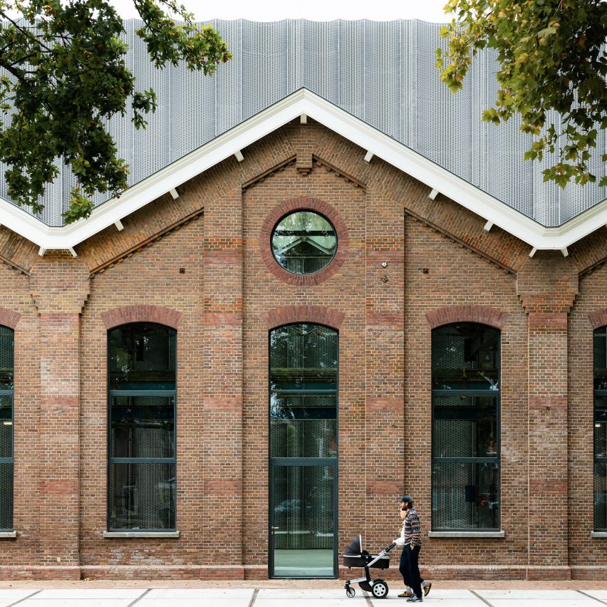 Exterior of Bovenbouwwerkplaats community hub in Utrecht by Studioninedots