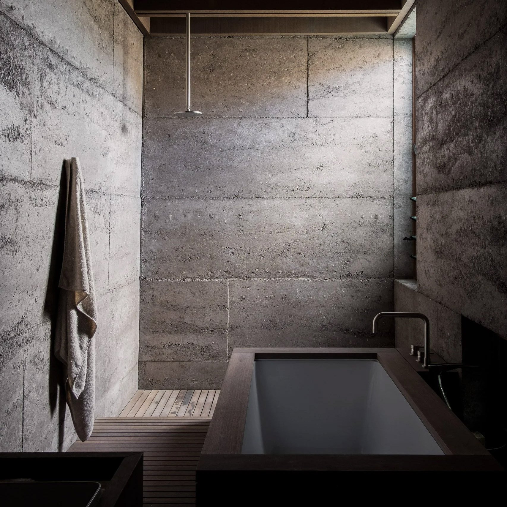 Concrete Shower Walls, Bath & Shower Walls