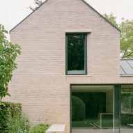Follyfield house extensions by Studio McW