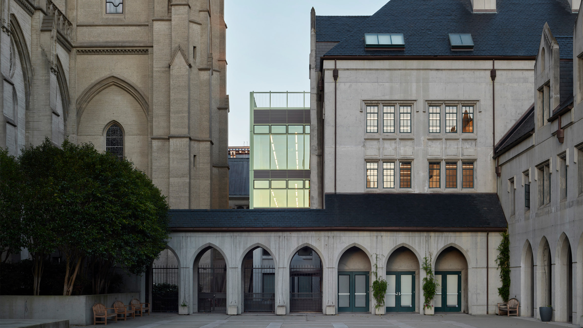 Charles F Bloszies inserts glass addition to cathedral complex - Vimarsana News