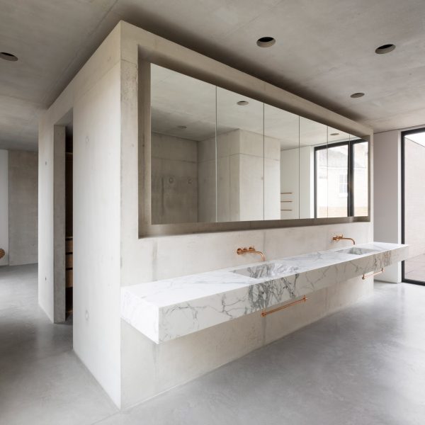 Eight practical and beautiful concrete bathrooms around the world