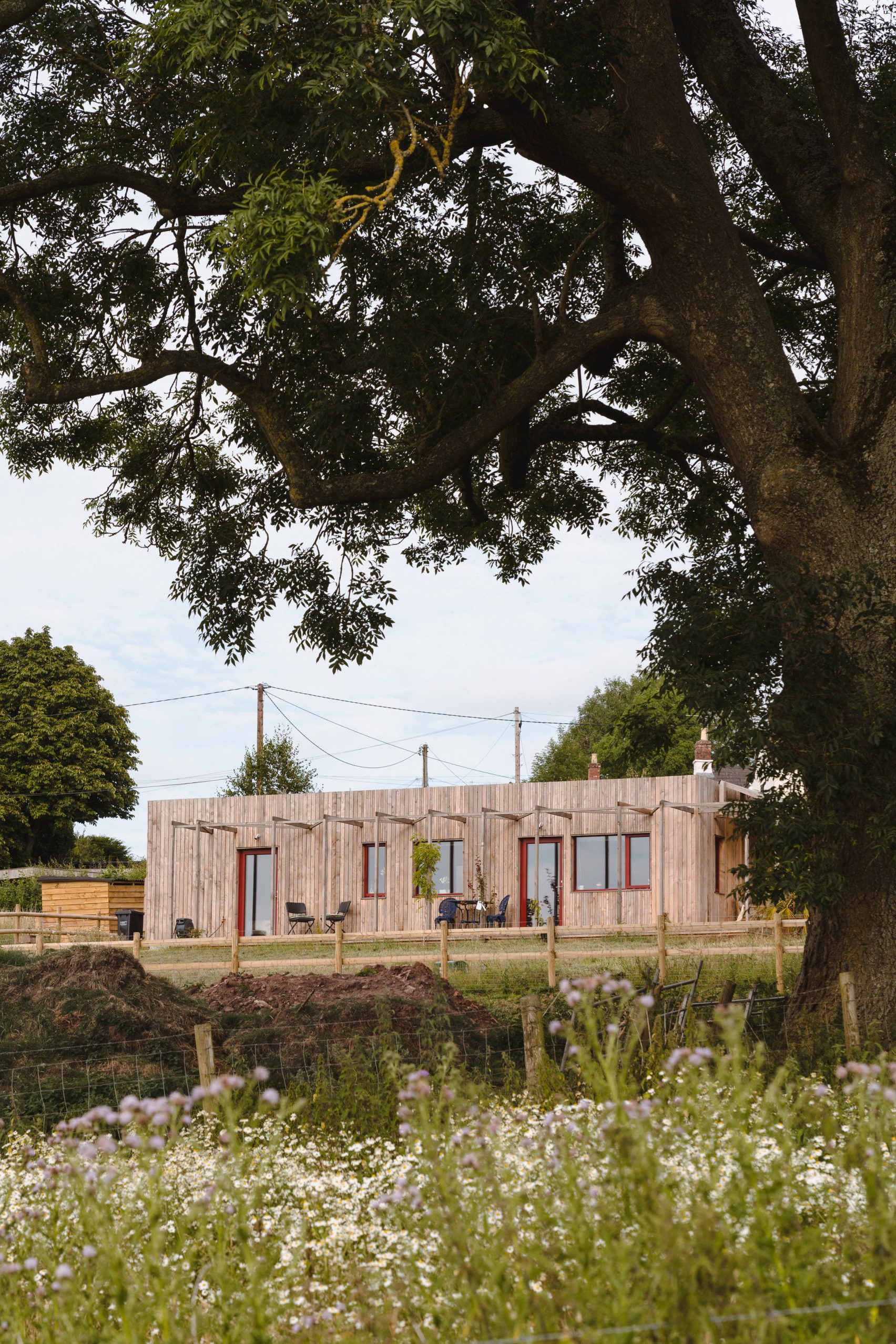 ARCHITECTURE DEZEEN: Studio Bark Builds Demountable Nest House With ...