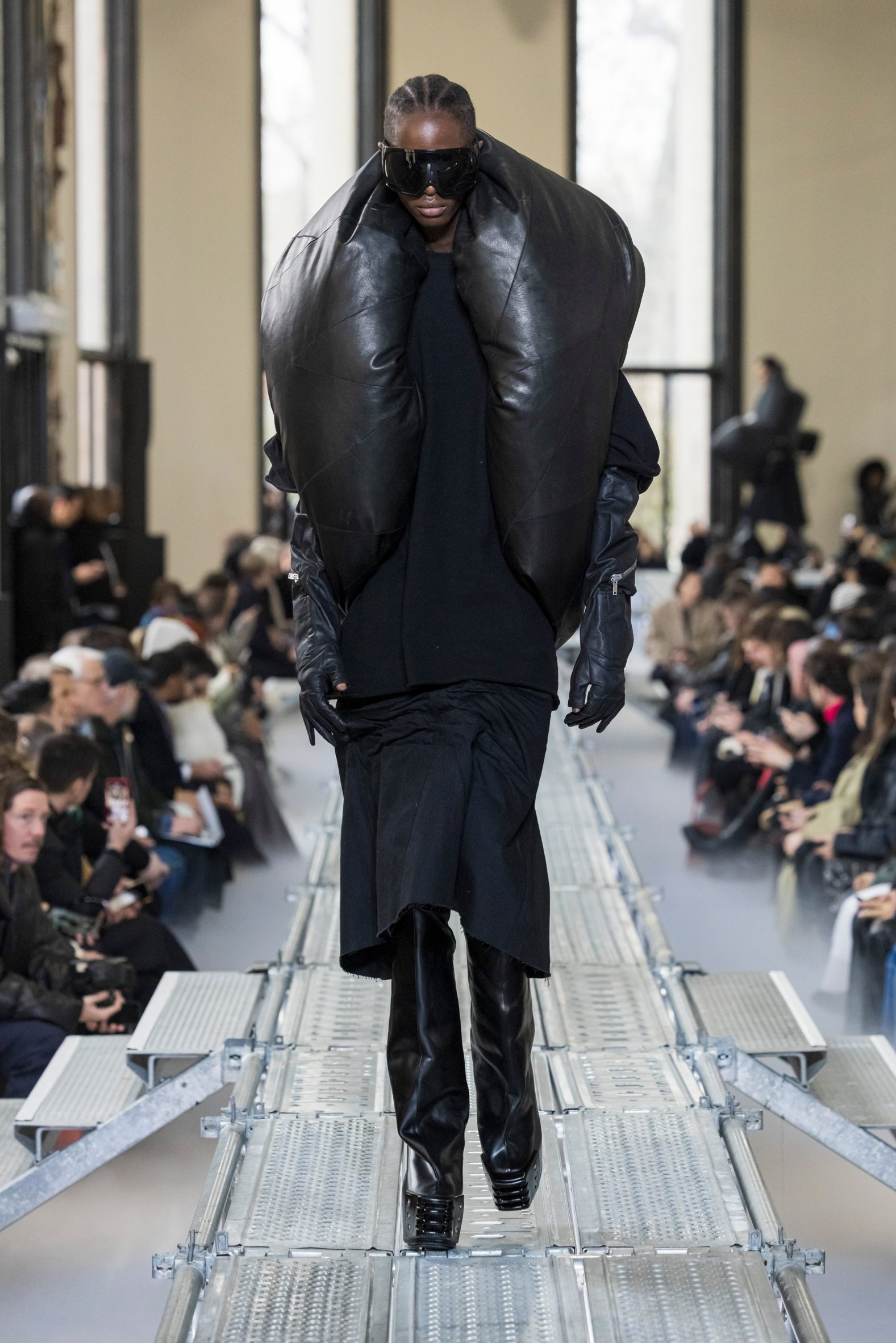 Rick Owens Brings the Runway Home, and Other News – SURFACE