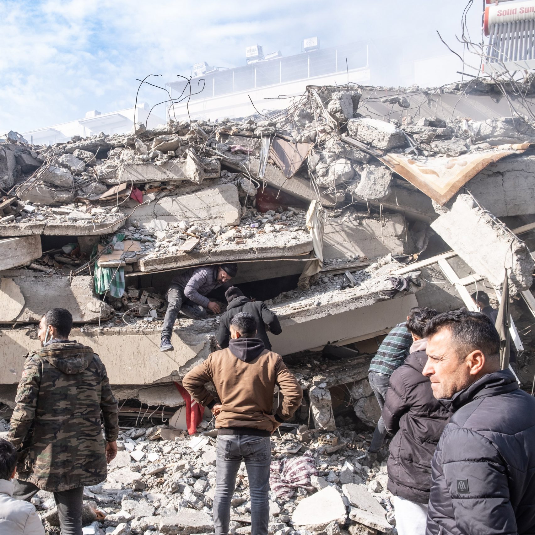 Турция февраль 2023. Землетрясение в Турции и Сирии. Развалины землетрясение Турция февраль 2023.