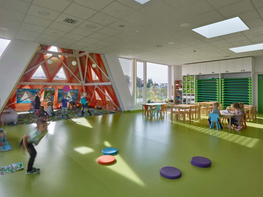 Green-floored classroom at Czech nursery