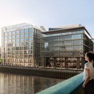 Dezeen Debate features BIG's "attractive and fun" plans for River Thames office