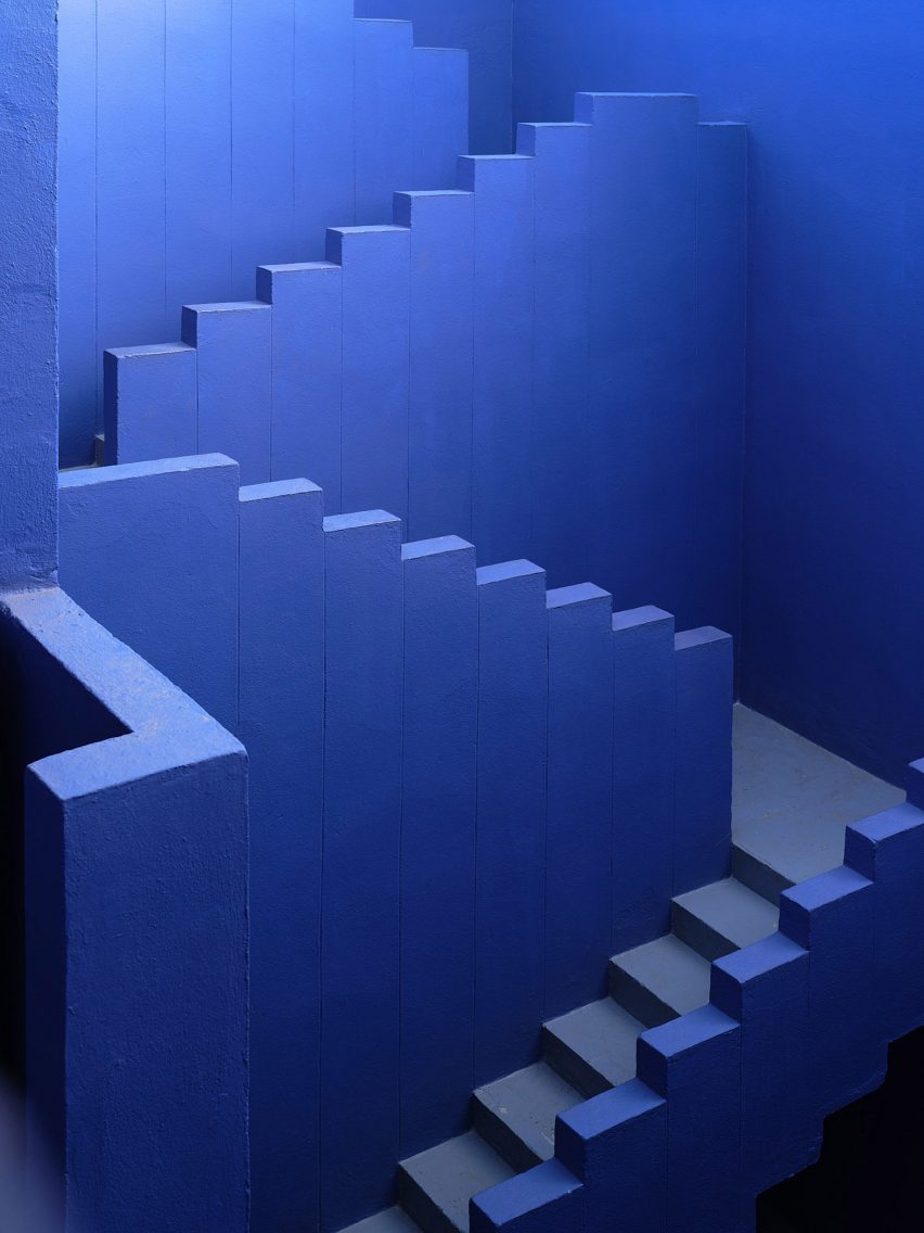 Blue jagged staircase