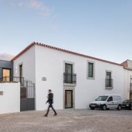 Casa Caldeira by Filipe Pina