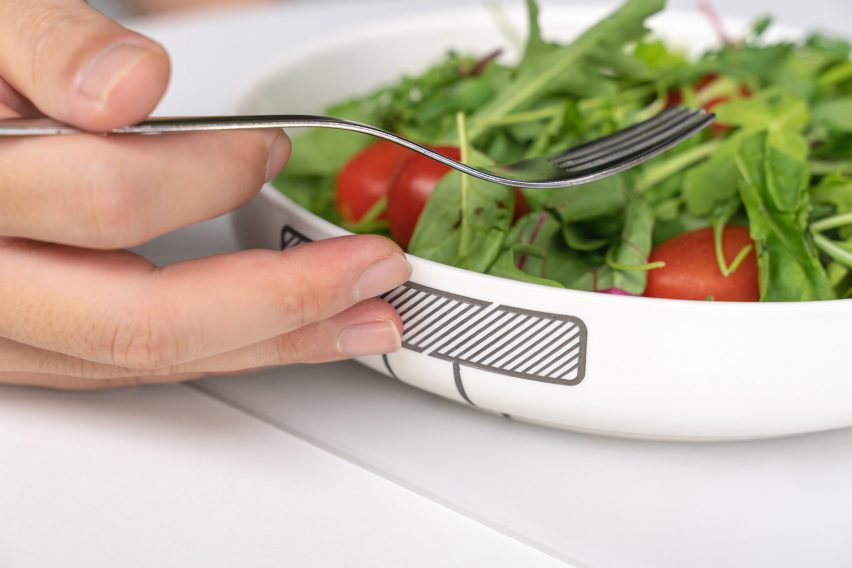 Salad bowl that can control music by Clement Zheng