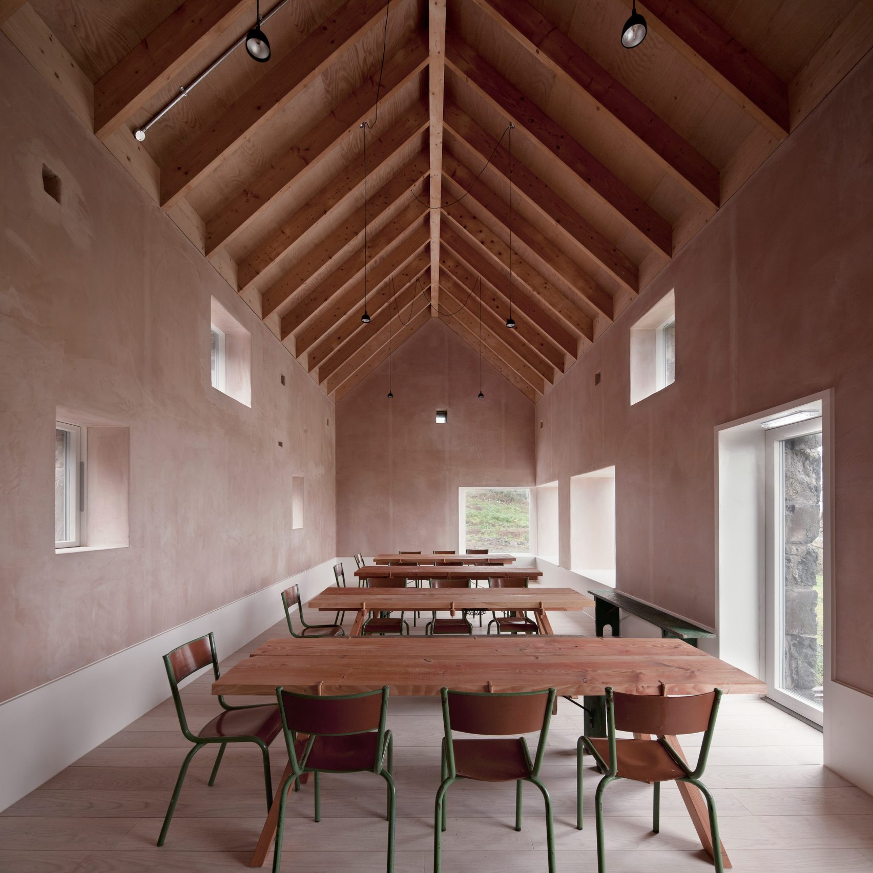 Fardaa explores “ambiguity between old and new” at Isle of Mull ...