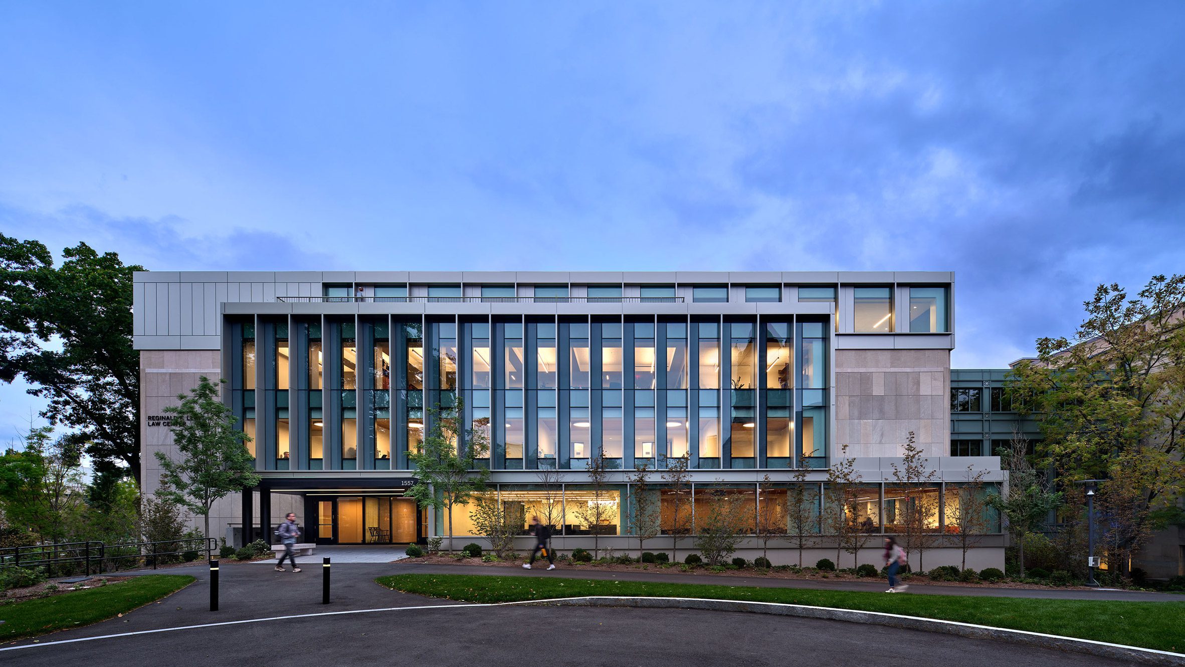 Rectilinear Lewis International Law Center at Harvard University