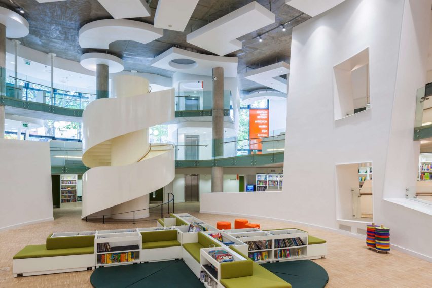 Photograph of the Clapham Library interiors by Studio Egret West