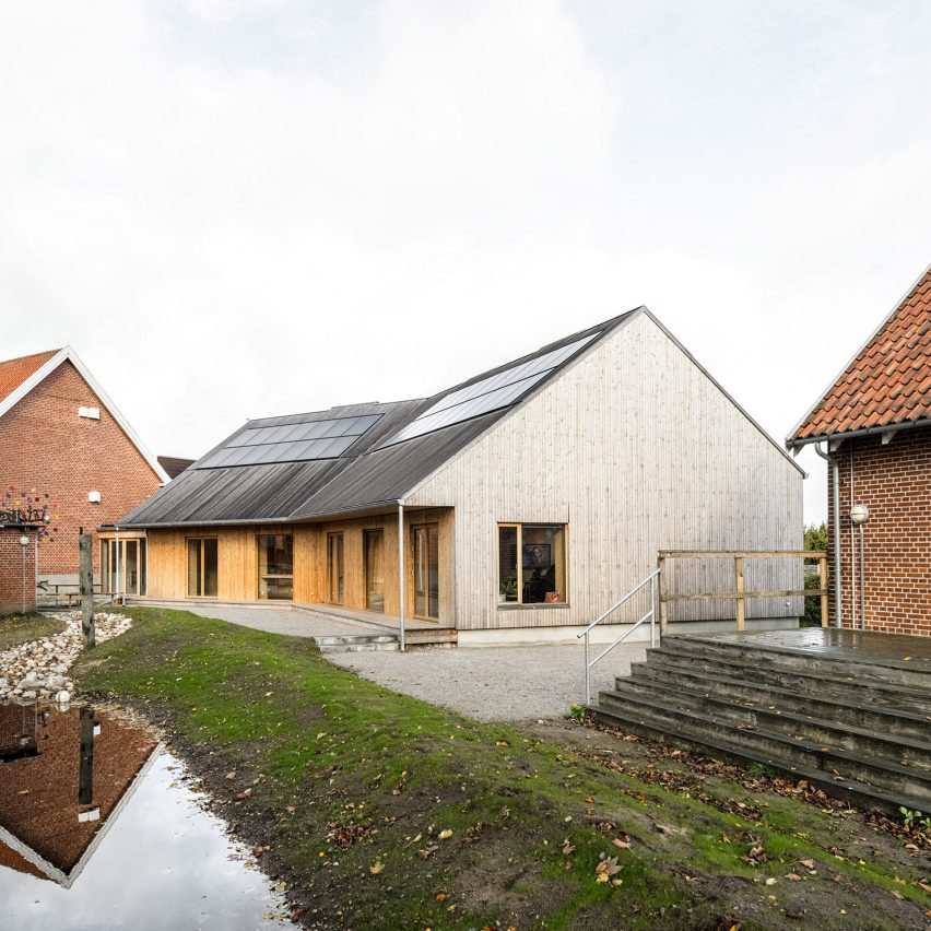 Exterior of Feldballe School extension by Henning Larsen Architects