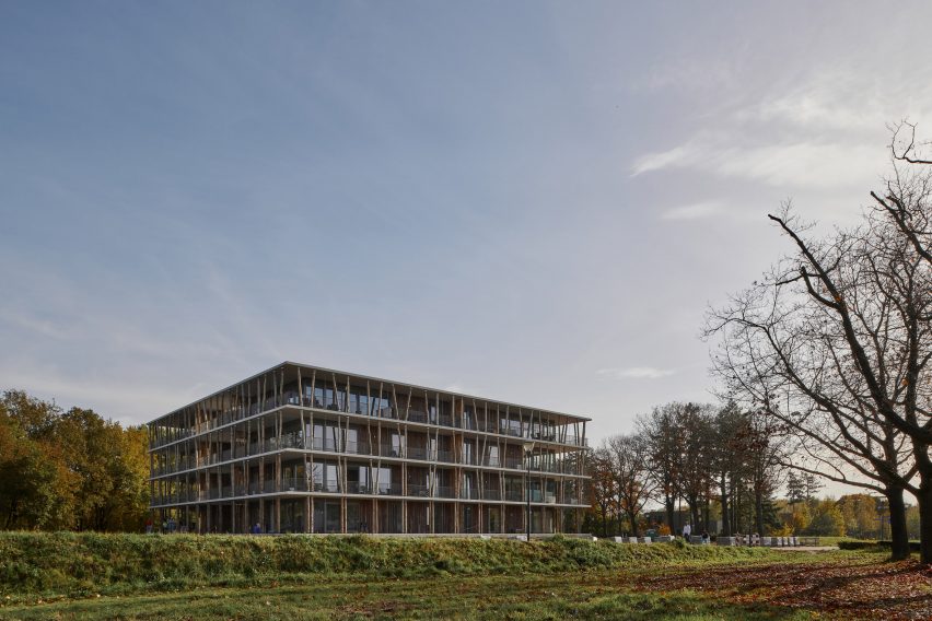 Exterior of Forest Bath housing in Eindhoven by GAAGA