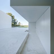 The Empty House by Fran Silvestre Arquitectos