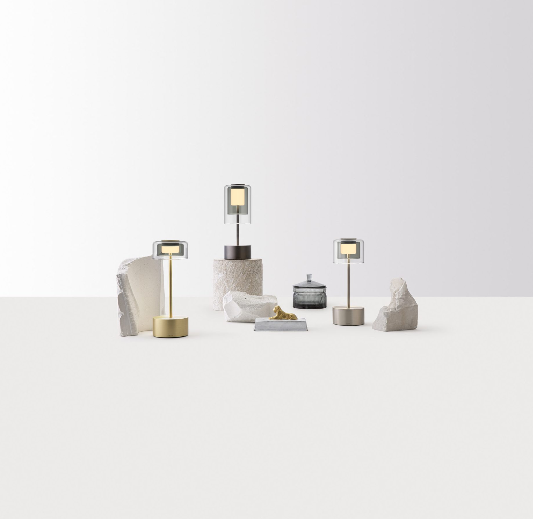 Hemera table lamp by Voltra